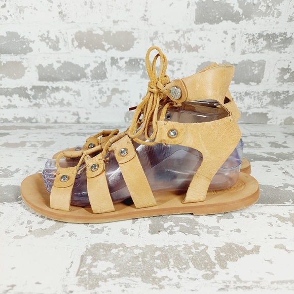 Guess Brown Tan Leather Open Toe Lace Up Strappy Casual Gladiator Sandals K746 - Picture 1 of 9